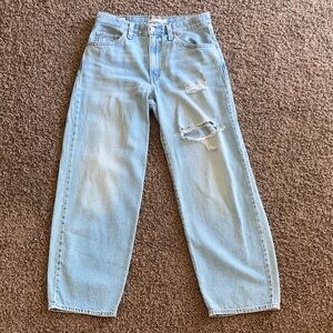 Levi’s Baggy Dad Medium/Light Blue Distressed Jeans Womens Size 27